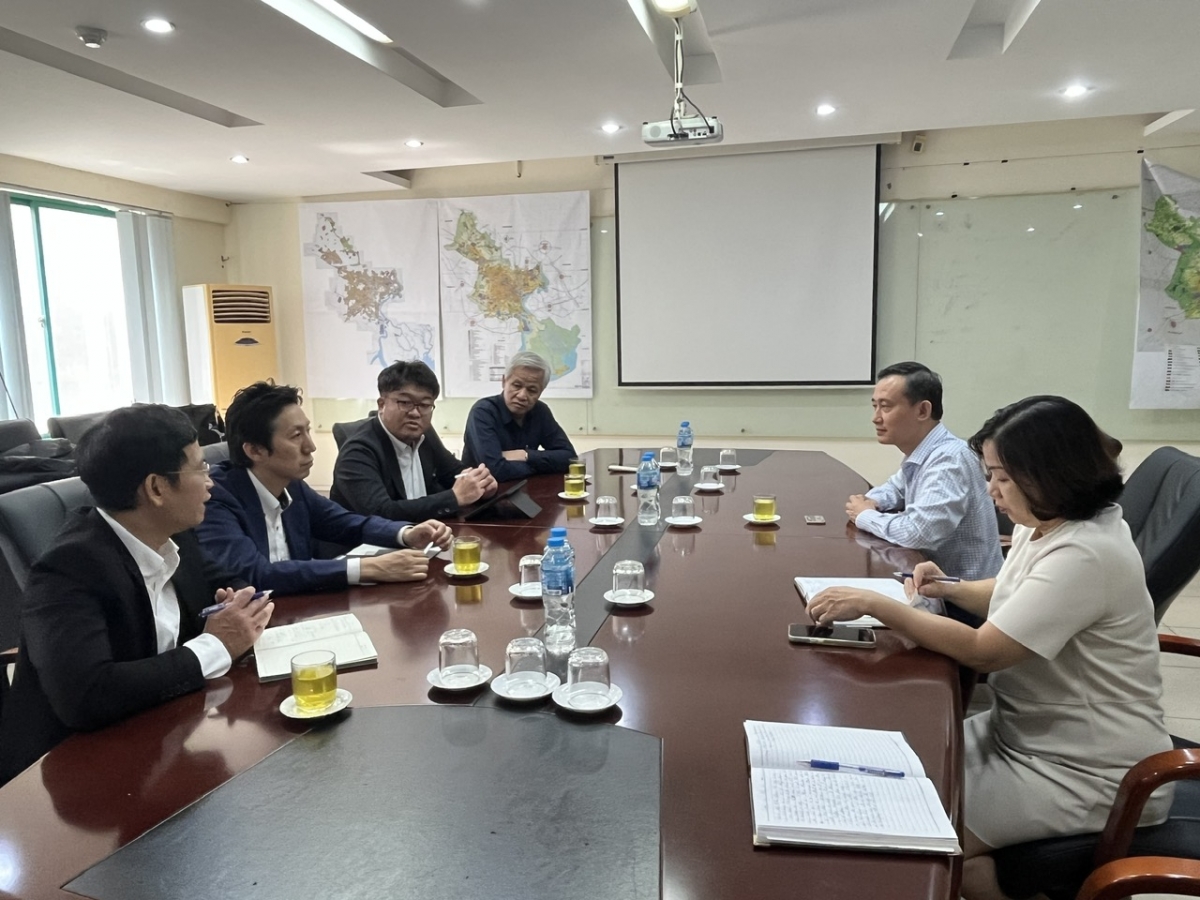 Viện trưởng Viện Quy hoạch đô thị và nông thôn quốc gia (VIUP) tiếp lãnh đạo Công ty TNHH Plantec Architects (Nhật Bản)