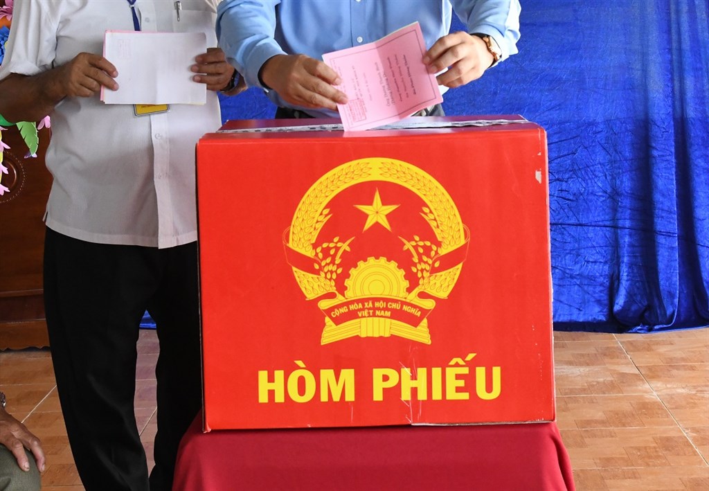 Hướng dẫn chi tiết cách ghi phiếu bầu cử