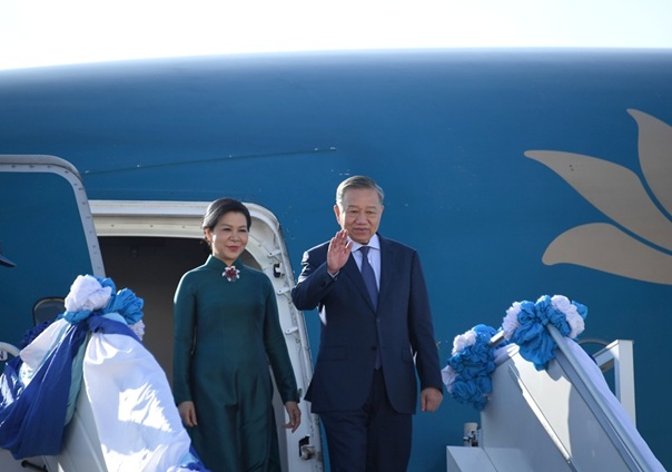 Tổng Bí thư, Chủ tịch nước Tô Lâm đến Bangkok, tiếp tục chuyến thăm chính thức Thái Lan