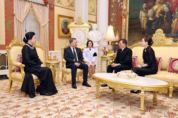 Tổng Bí thư, Chủ tịch nước Tô Lâm và Phu nhân hội kiến Nhà Vua Thái Lan Maha Vajiralongkorn và Hoàng hậu
