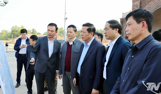 Tăng tốc triển khai các tuyến giao thông chiến lược, mở rộng kết nối liên vùng