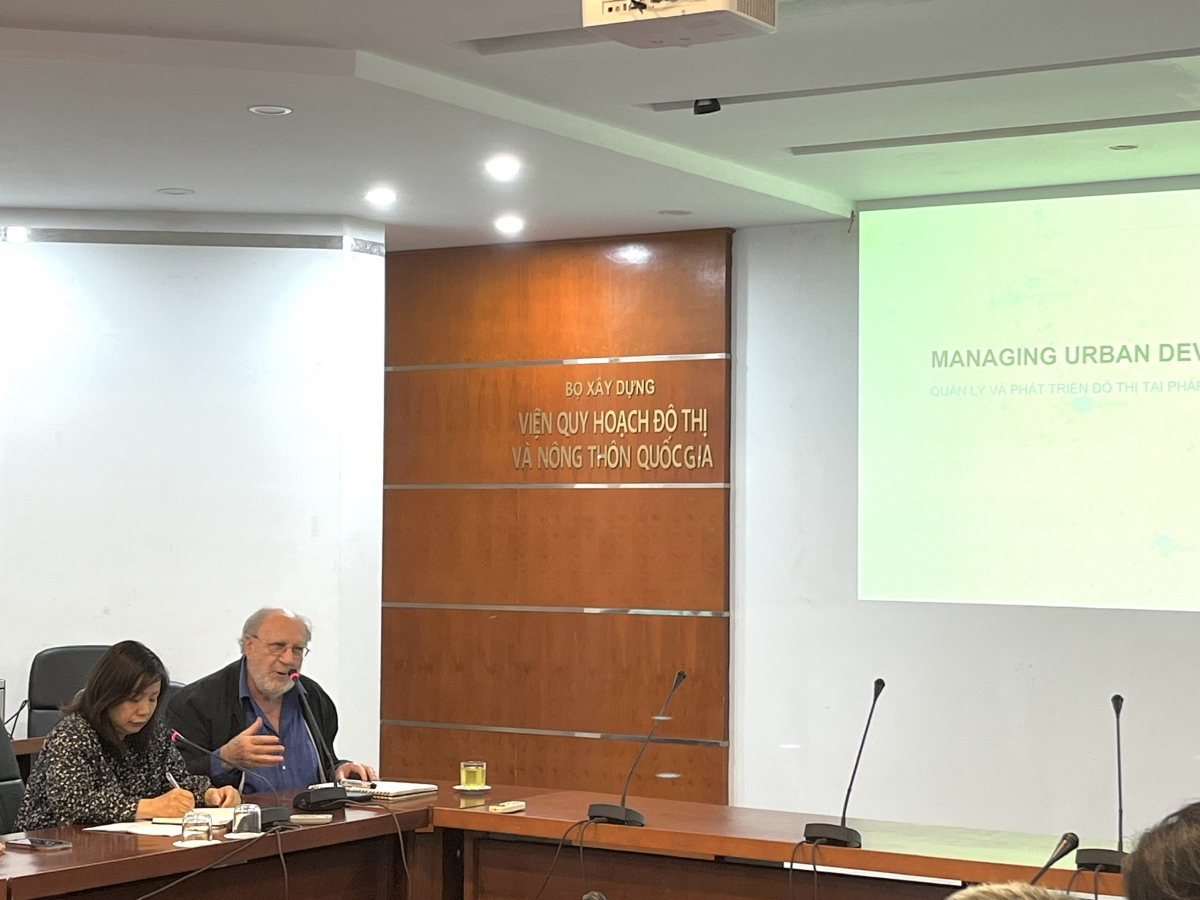VIUP tổ chức tọa đàm “Quản lý phát triển đô thị tại Pháp”