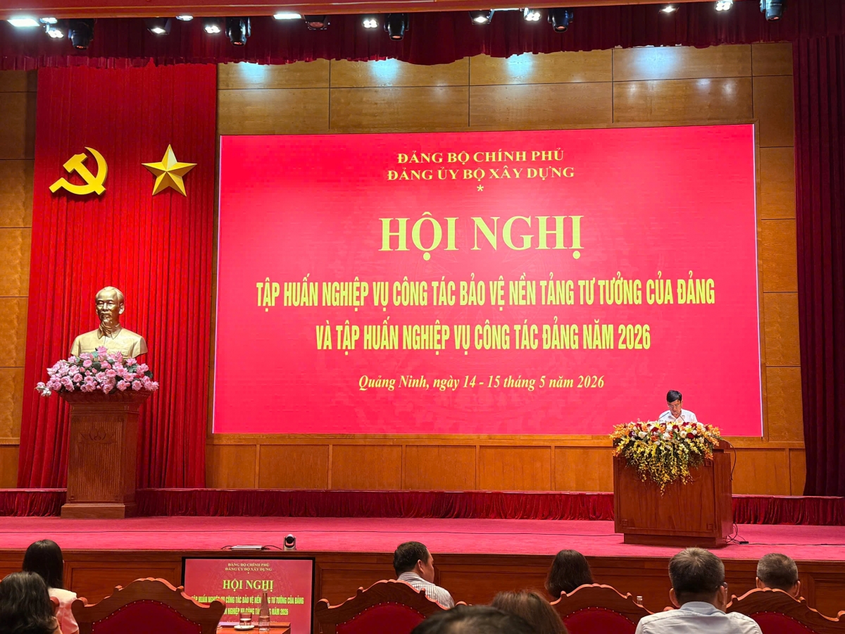 Đảng viên VIUP tham dự Hội nghị tập huấn nghiệp vụ công tác bảo vệ nền tảng tư tưởng của Đảng và tập huấn nghiệp vụ công tác Đảng năm 2026