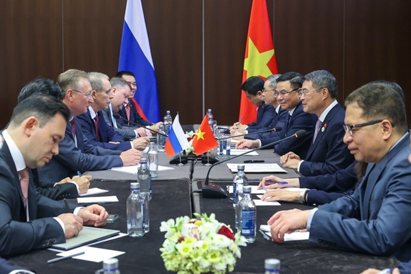 Thủ tướng Lê Minh Hưng tiếp Tổng Giám đốc Công ty Zarubezhneft (Nga)