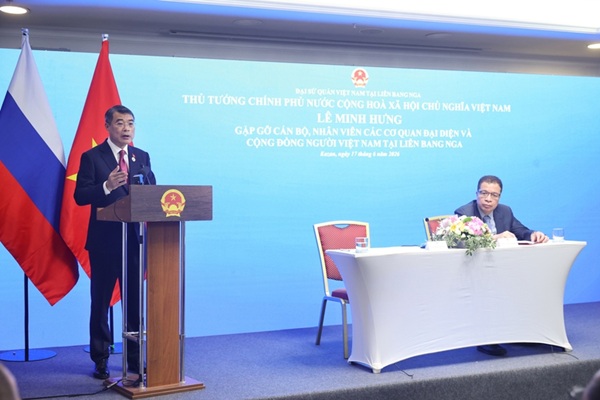Thủ tướng Lê Minh Hưng: Mỗi người Việt Nam ở nước ngoài phải là một đại sứ của dân tộc