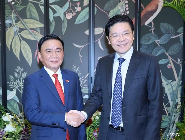 Thường trực Ban Bí thư Trần Cẩm Tú Hội kiến Tổng Thư ký Đảng PAP, Thủ tướng Singapore Lawrence Wong