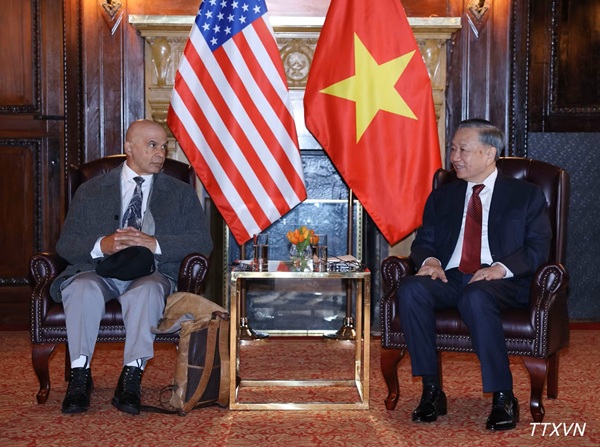 Tổng Bí thư, Chủ tịch nước Tô Lâm gặp Ban Lãnh đạo Đảng Cộng sản Hoa Kỳ