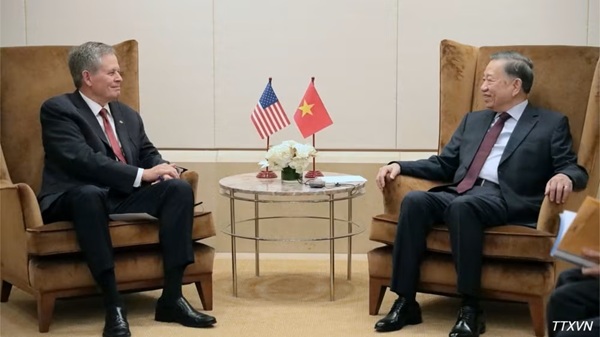 Tổng Bí thư, Chủ tịch nước Tô Lâm tiếp Thượng nghị sĩ Hoa Kỳ Steve Daines