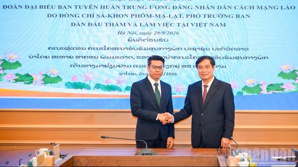 Ban Tuyên giáo Trung ương tiếp, làm việc với Ban Tuyên huấn Trung ương Đảng Nhân dân Cách mạng Lào