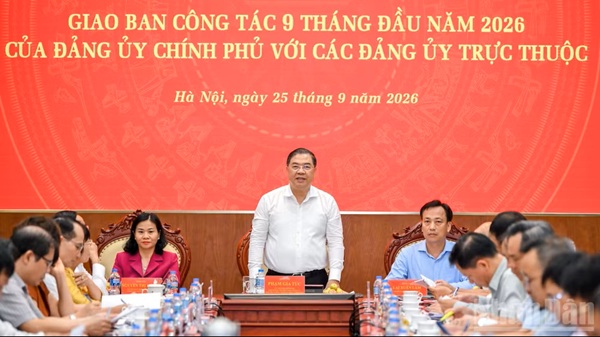 Kiên định mục tiêu phấn đấu tăng trưởng hai con số
