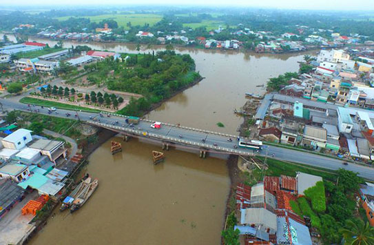 Xây dựng định hướng phát triển không gian TT Long Hồ đến năm 2035