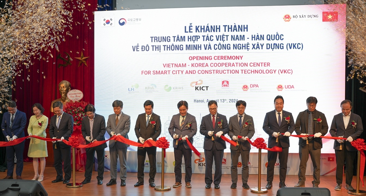 Khánh thành Trung tâm hợp tác Việt Nam-Hàn Quốc về đô thị thông minh và công nghệ xây dựng