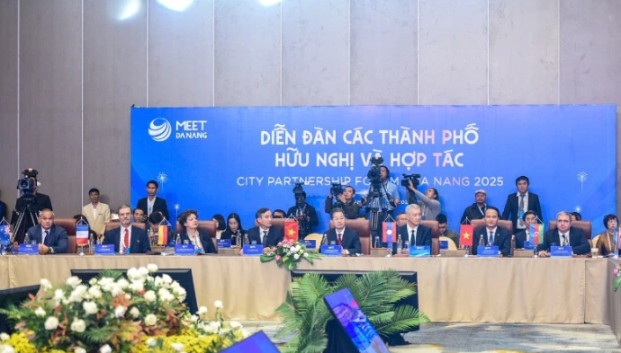 Khai mạc phiên chính thức Diễn đàn các thành phố Hữu nghị và Hợp tác-Đà Nẵng 2025