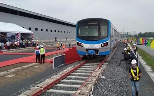 Ủy quyền Chủ tịch UBND TPHCM thực hiện thẩm quyền đặc thù phát triển đường sắt đô thị