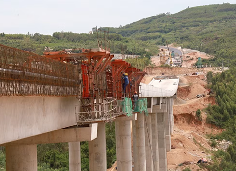 Trình bổ sung Dự án Luật An toàn, vệ sinh lao động (sửa đổi) vào Chương trình lập pháp năm 2026